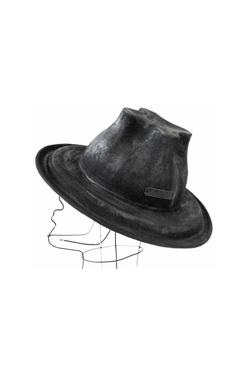 BLACK CLOVER HAT