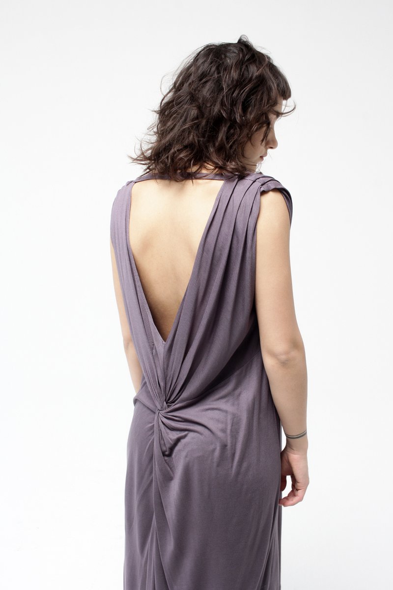 Платье - туника с открытой спиной из 100% бамбука