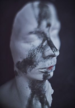 Face with clavicle // Small sculpture